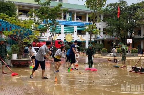Huế: Học sinh của 97 trường học chưa thể đến trường, gần 3.000 bộ sách giáo khoa bị hư hỏng