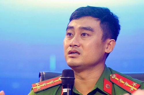 Chuyên gia mách nước cho bạn trẻ nhận diện và chống tin giả trong kỷ nguyên AI