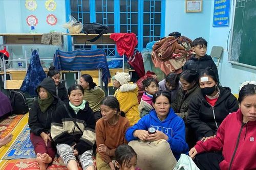 Quảng Ngãi: Di dời khẩn cấp 58 hộ dân khỏi vùng nguy cơ sạt lở núi