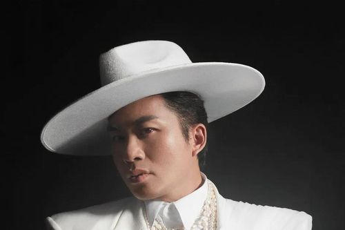 Tùng Dương: 'AI có thể hát, nhưng không thể thay thế cảm xúc con người'