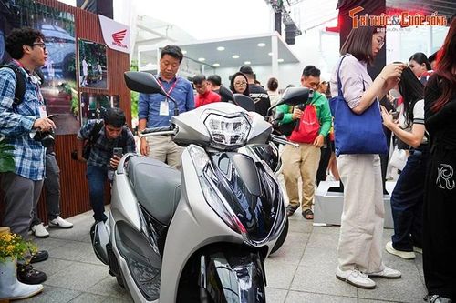 Tận mục Honda Lead 2026 'cốp siêu to' thêm ABS, từ 39,5 triệu đồng