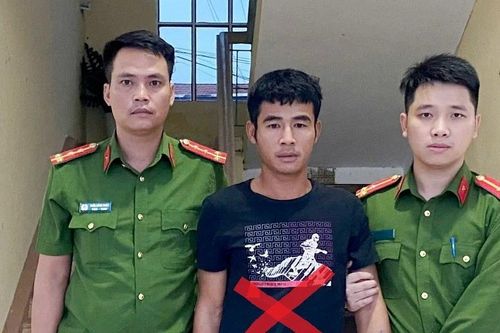Nam thanh niên Hải Phòng bị bắt vì trộm gà, thóc của dân
