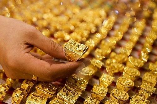 Người phụ nữ ở Hà Nội bị lừa 282 triệu đồng vì mua 2 cây vàng giả