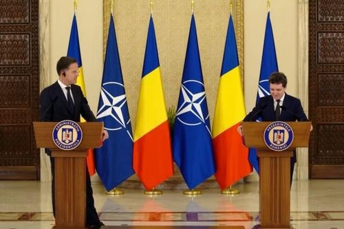 NATO hạ thấp lo ngại về việc Mỹ rút quân ở sườn Đông, nói 'đang quá quan trọng hóa' vấn đề