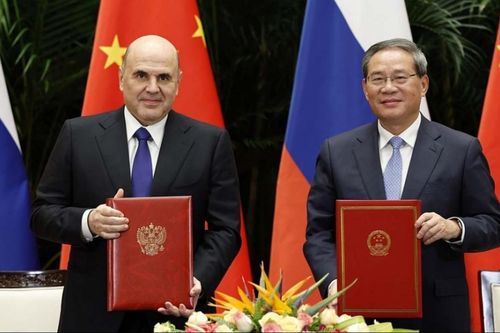 Thủ tướng Nga thăm Trung Quốc: Định hướng chiến lược mới