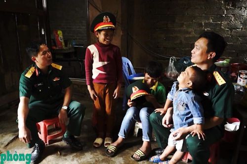 Bền bỉ hành trình giúp dân thoát nghèo nơi phên giậu Tổ quốc