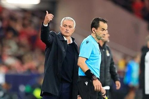 Jose Mourinho nói gì khi thiết lập mạch trận thảm họa ở Champions League?