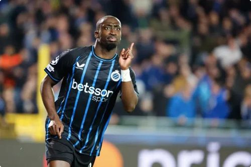 Barcelona thoát thua trong trận cầu 6 bàn kịch tính ở Champions League