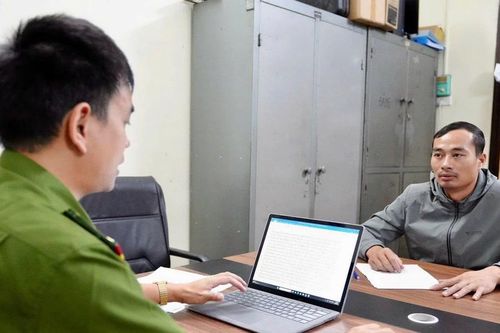 Khởi tố đối tượng điều khiển ô tô tải cán chết bố vợ cũ