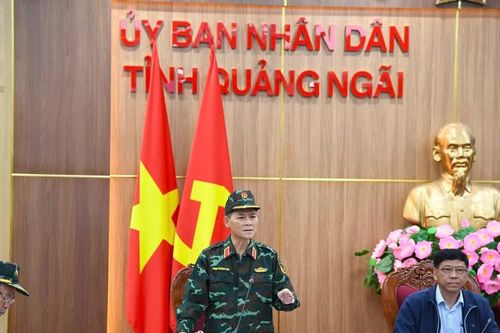 Bộ Quốc phòng và Bộ Xây dựng chỉ đạo ứng phó bão số 13 và sự cố tàu hàng 174.000 tấn