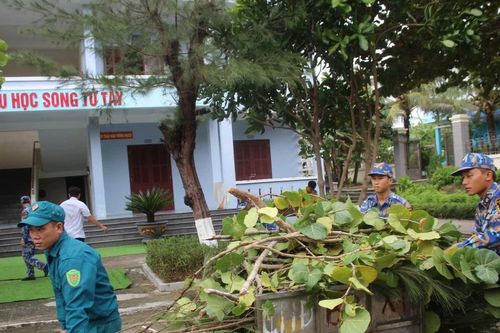 Trường Sa an toàn về người và tài sản sau bão số 13