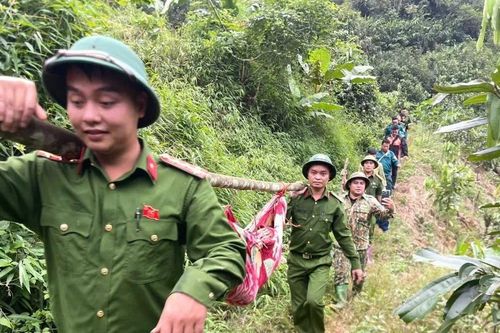 Tìm thấy cụ bà 86 tuổi sau hai ngày đi lạc trong rừng