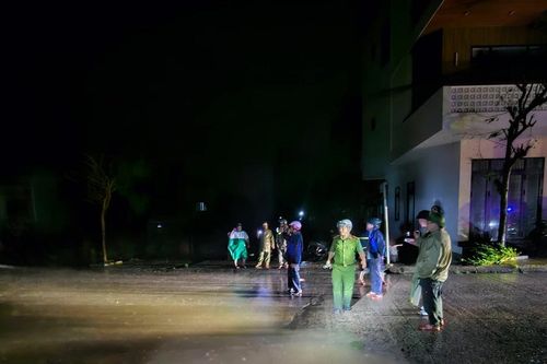 Một xã ở Đắk Lắk nguy cấp, có người tử vong, hàng trăm cuộc gọi cầu cứu trong đêm