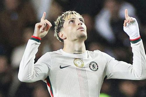 Garnacho ghi bàn, Chelsea thoát thua đội bóng 'tí hon'