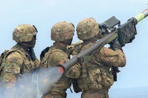 Tên lửa FIM-92 Stinger 'bắn rồi quên' hạ 300 chiến cơ, 'thay đổi tác chiến không quân'