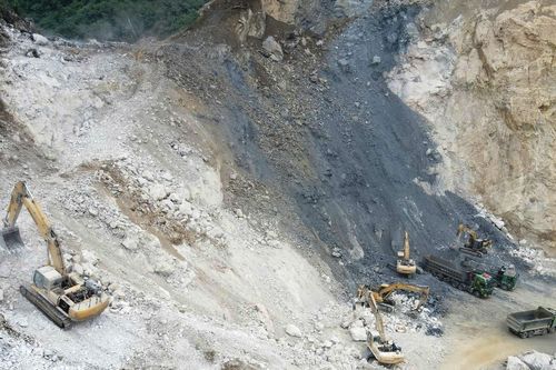 Hiện trạng mỏ đá của Công ty Vissai Ninh Bình sau khi bị yêu cầu nộp 6,1 tỷ đồng