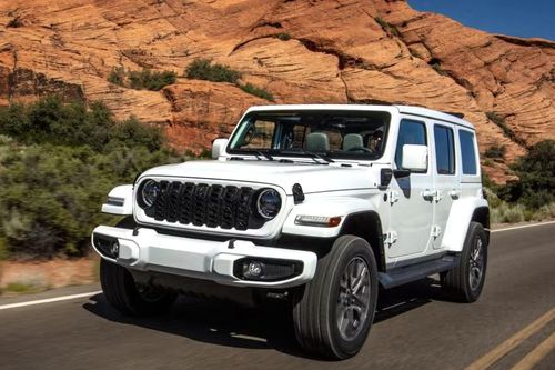 Jeep triệu hồi hơn 320.000 xe hybrid sạc điện ngoài do nguy cơ cháy pin
