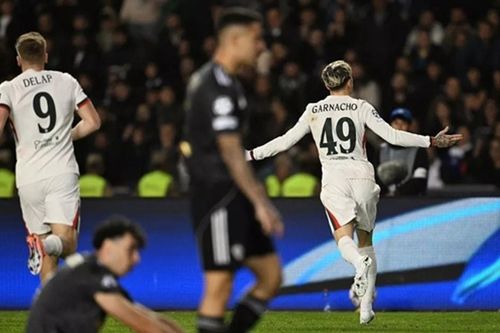 Chelsea hòa 2-2 Qarabag: xoay tua của Maresca phản tác dụng