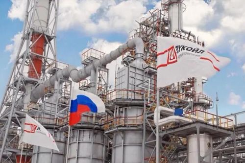 Quân đội Ukraine tấn công nhà máy lọc dầu của Lukoil ở Volgograd
