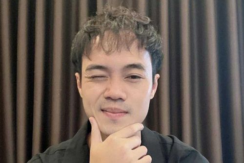 Chiếc đồng hồ giá 8 chữ số của Văn Toàn