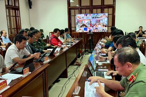 Chủ tịch UBND tỉnh Phạm Anh Tuấn: Đảm bảo an toàn cho người dân với phương án cao nhất