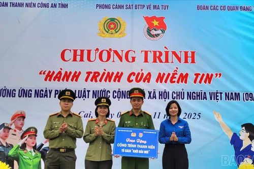 Ấm áp yêu thương trong chương trình 'Hành trình của niềm tin'