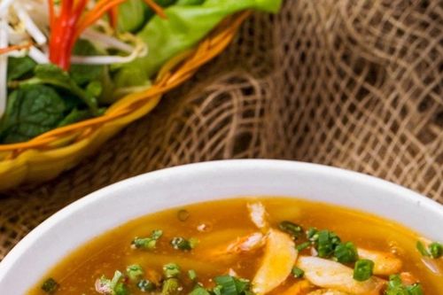 Bánh canh Hà Nội: 15 địa chỉ không thể bỏ lỡ cho người sành ăn