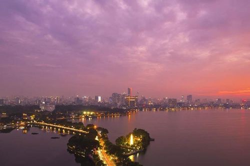 Hà Nội về đêm: Khám phá nhịp sống sôi động của thủ đô