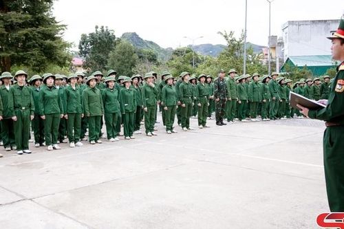 Giáo dục chính trị tư tưởng cho học sinh, sinh viên