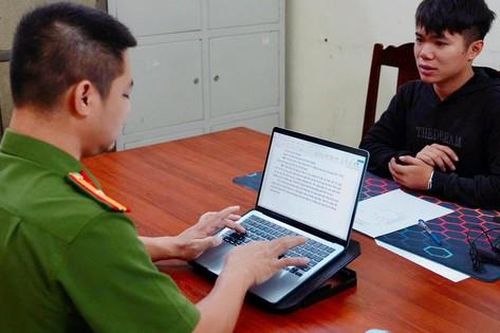 Công an Phú Thọ bắt đối tượng dùng hung khí cướp tài sản
