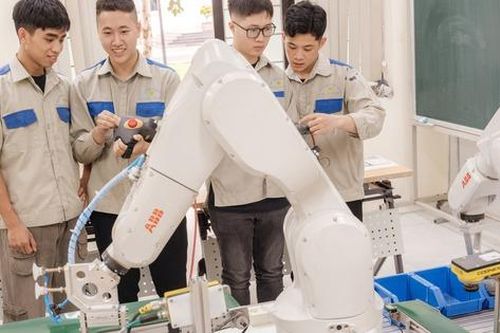 'Chìa khóa' giữ chân nhân tài và hạn chế chảy máu chất xám