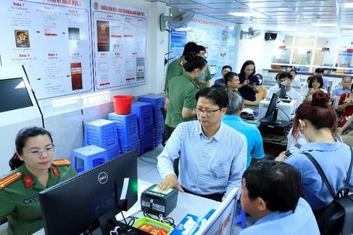 Công an tỉnh Đồng Nai phấn đấu đạt 100% công tác số hóa hồ sơ, tài liệu lưu trữ