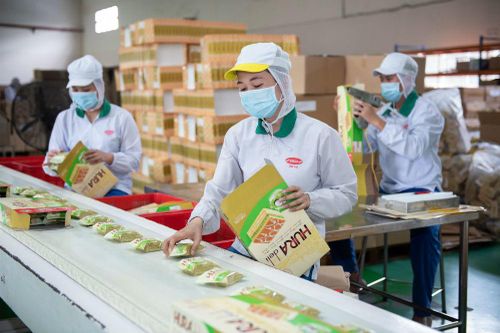 Bibica đón 'mẹ' mới trước thềm hủy niêm yết cổ phiếu