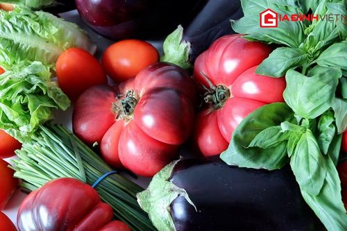 5 loại rau 'đẹp mà độc', dân buôn cũng không dám ăn