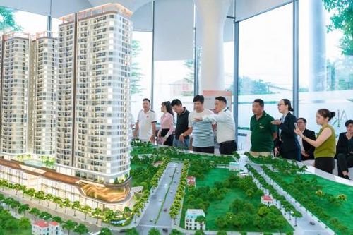 Sở Xây dựng TP Hồ Chí Minh ngăn huy động vốn trái phép, các dự án đủ điều kiện pháp lý hút người mua