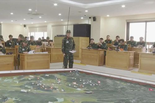 'Thao trường' rèn tư duy cho cán bộ chính trị