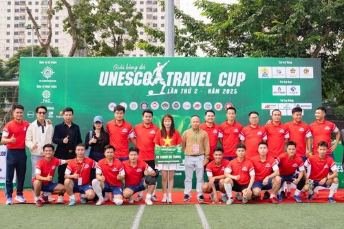 Sôi nổi giải bóng đá UNESCO Travel Cup