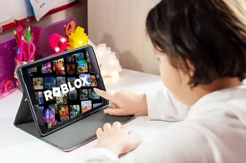 Nhiều cạm bẫy với trẻ khi sử dụng mạng xã hội
