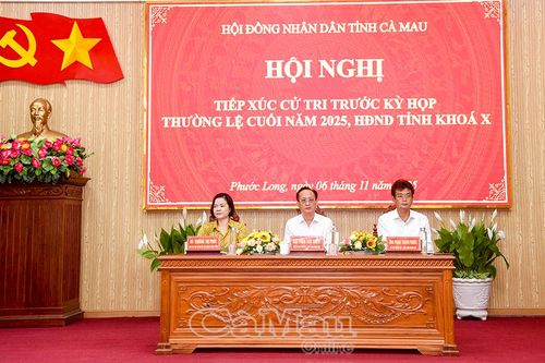 Chủ tịch HĐND tỉnh Phạm Văn Thiều tiếp xúc cử tri xã Phước Long