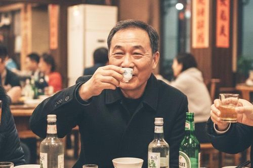 Mẹo uống rượu ít gây hại cơ thể