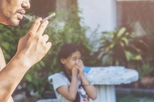 Hút thuốc lá thụ động gây chết người như hút thuốc chủ động