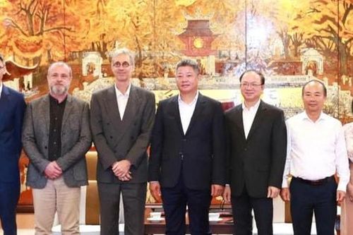 Hà Nội thúc đẩy hợp tác với Viện Nghiên cứu Phát triển Pháp để giải quyết ô nhiễm không khí