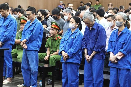Những lời nói sau cùng đẫm nước mắt của các bị cáo trong vụ đánh bạc tại khách sạn Pullman