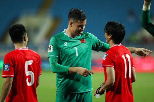 Nguyễn Filip - hết duyên hay chuyên trị 'ca khó'?