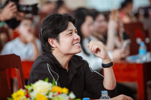 Nhạc sĩ Nguyễn Văn Chung đưa 'Nhật ký của mẹ' ra quốc tế nhờ tiếng Anh