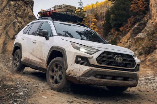 Camera lùi trên cả triệu xe Toyota bị đứng hình