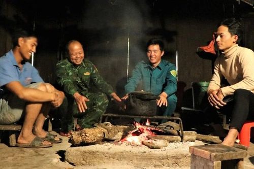 Hạt nhân ở bản làng biên cương xứ Nghệ