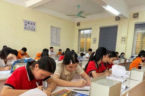 Cộng đồng cùng chăm lo cho học sinh trường dân tộc bán trú
