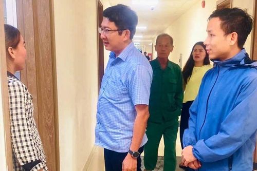 Thép Hòa Phát Dung Quất mở cửa ký túc xá đón 700 người dân tránh trú bão Kalmaegi