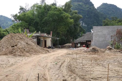 Chốt phương án đấu giá 100.000 khối cát tràn vào làng sau bão lũ ở Lào Cai